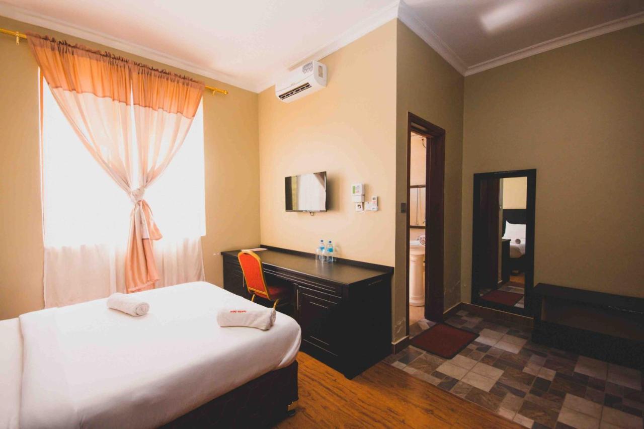 Panone Hotel Boma Boma la Ngombe Luaran gambar