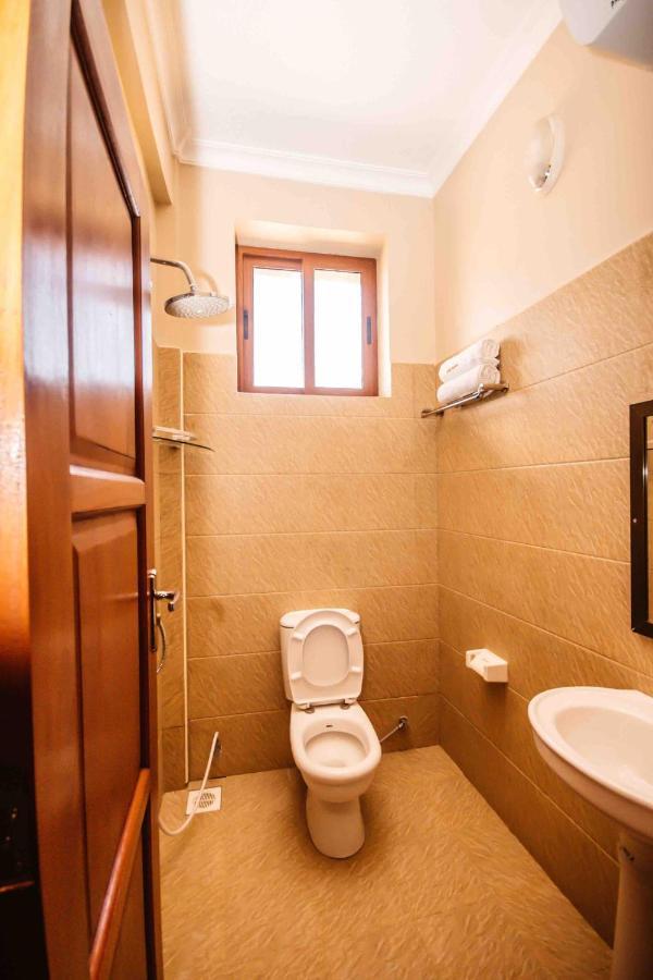 Panone Hotel Boma Boma la Ngombe Luaran gambar