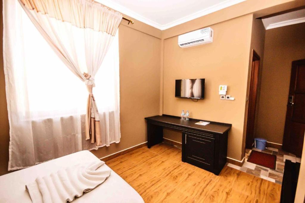 Panone Hotel Boma Boma la Ngombe Luaran gambar